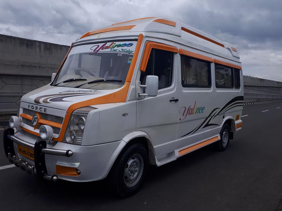 tempo traveller in delhi